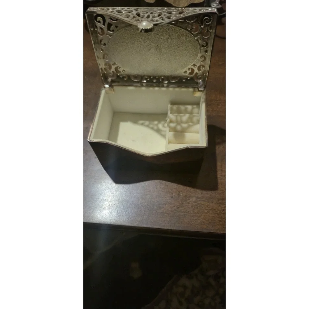 Silver Plated Filigree Trinket Jewelry Box T.R. 3 1/2X2 1/2X2 1/4